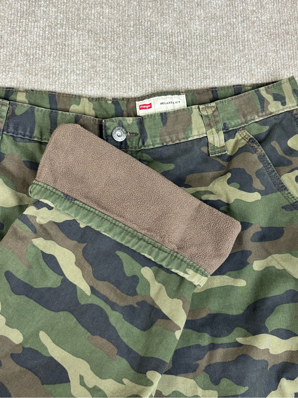 Wrangler Fleece Lined Camo Cargo Pants Mens 36x34 Woodland Camo Pockets Outdoors